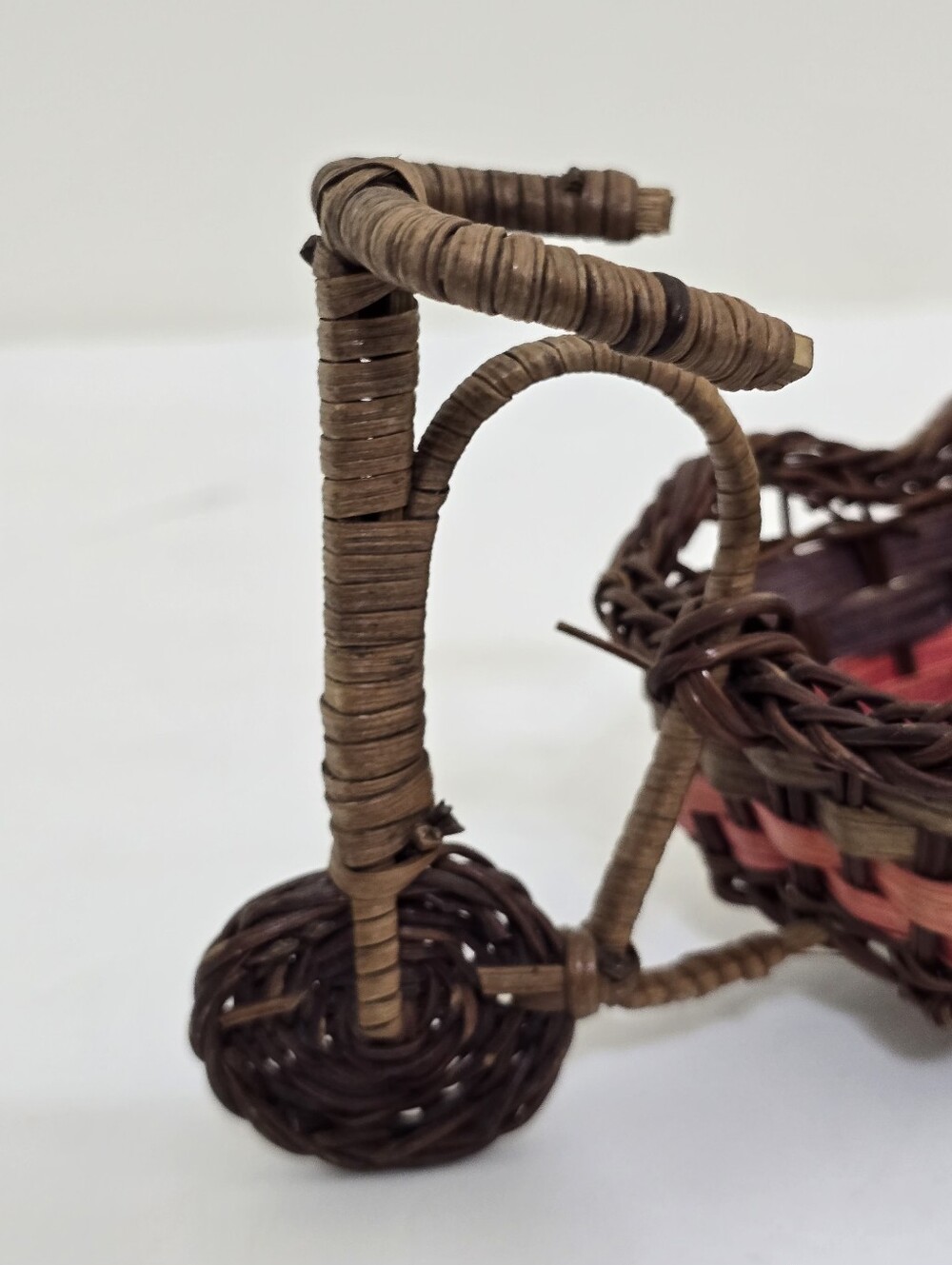 vintage Mini Wicker Boho Tricycle Plant Planter 4"‎ x 5.5" - Picture 3 of 12